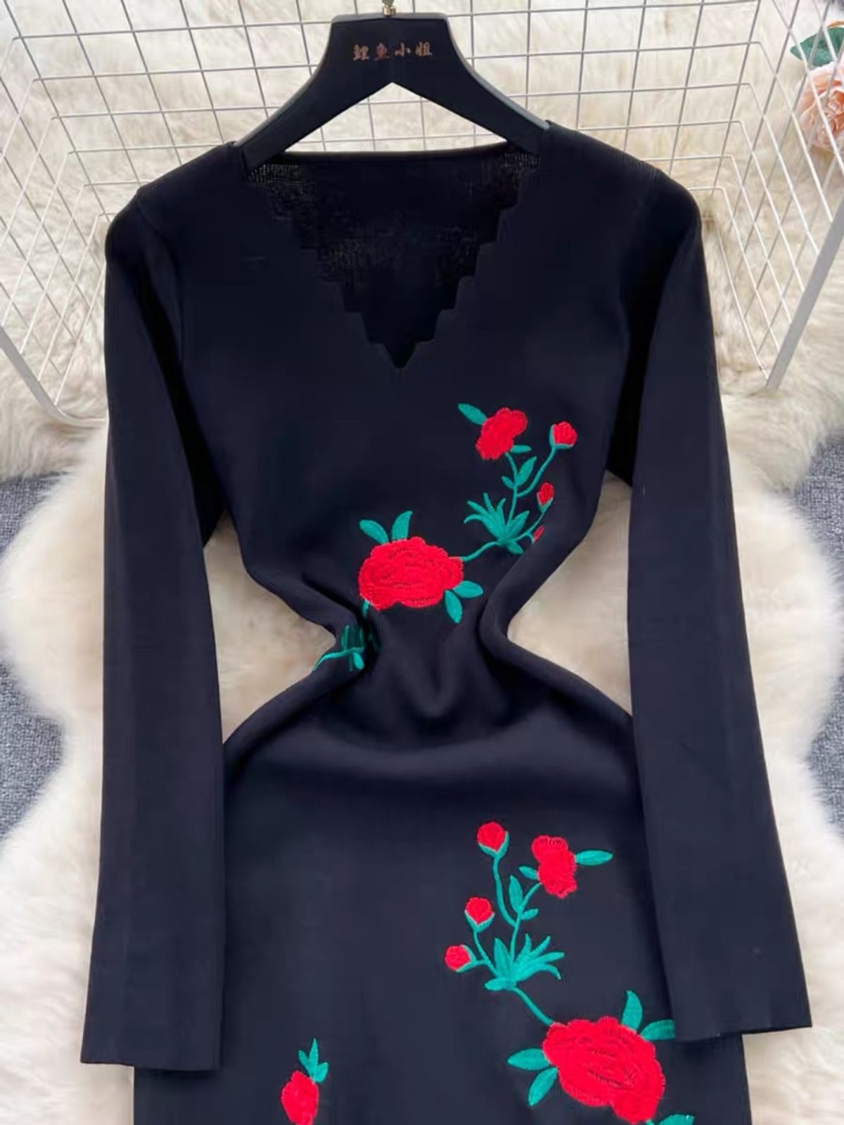 Love hurts roses sweater gown BBZZ1439 image