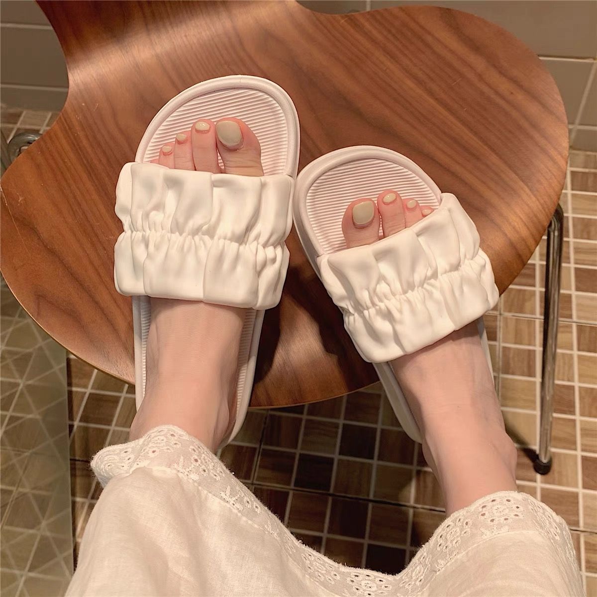 In a twist ruched slippers SNZZ401 image