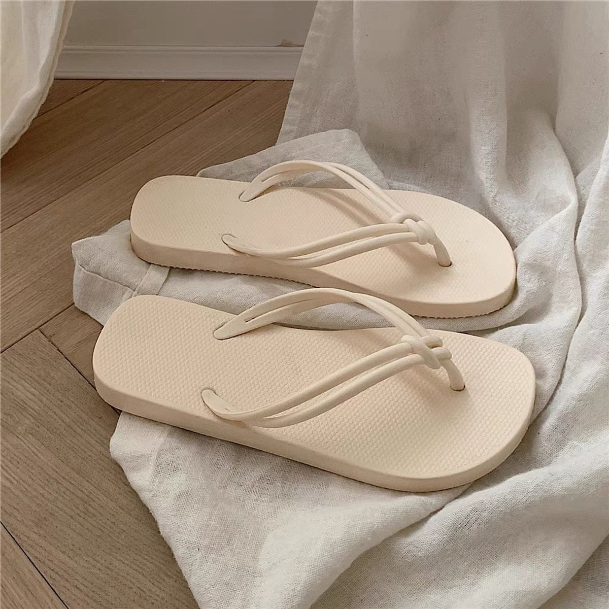 Zara flip flops SNZZ400 image