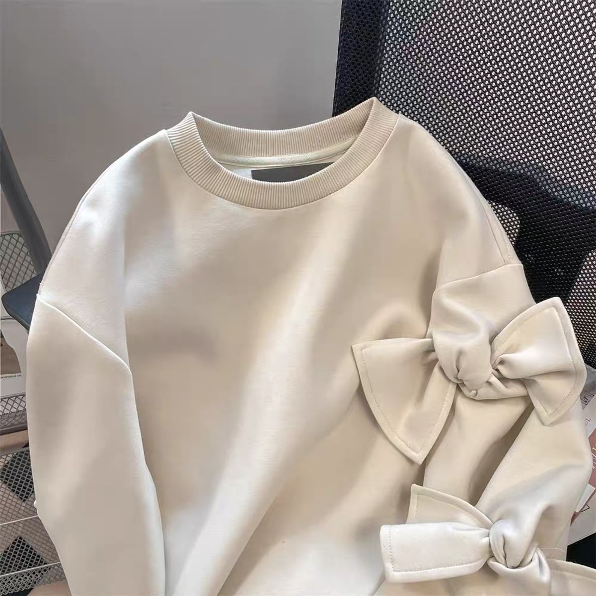 Favorite statement bow sweatshirt SSZZ697 image