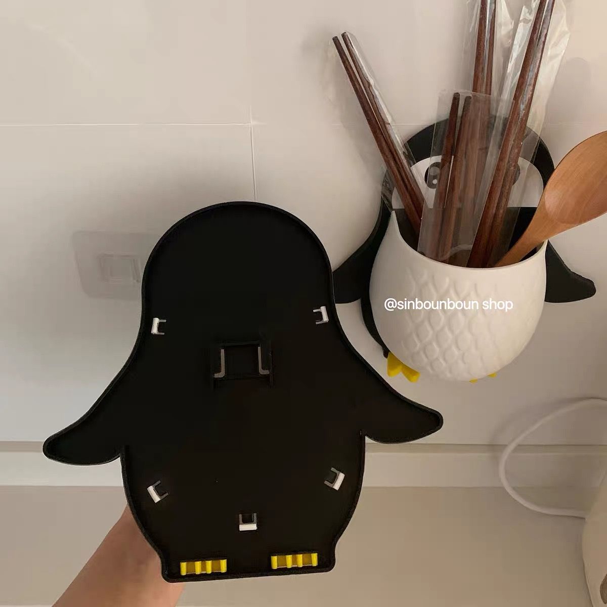 Adhesive wall penguin holder DCZZ179 image