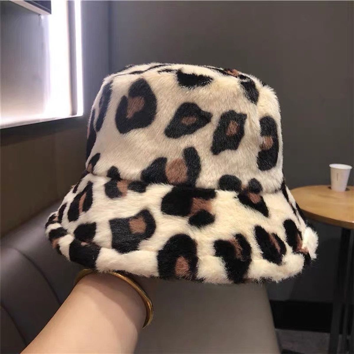 Crazy fur you bucket hat HWZZ151 image