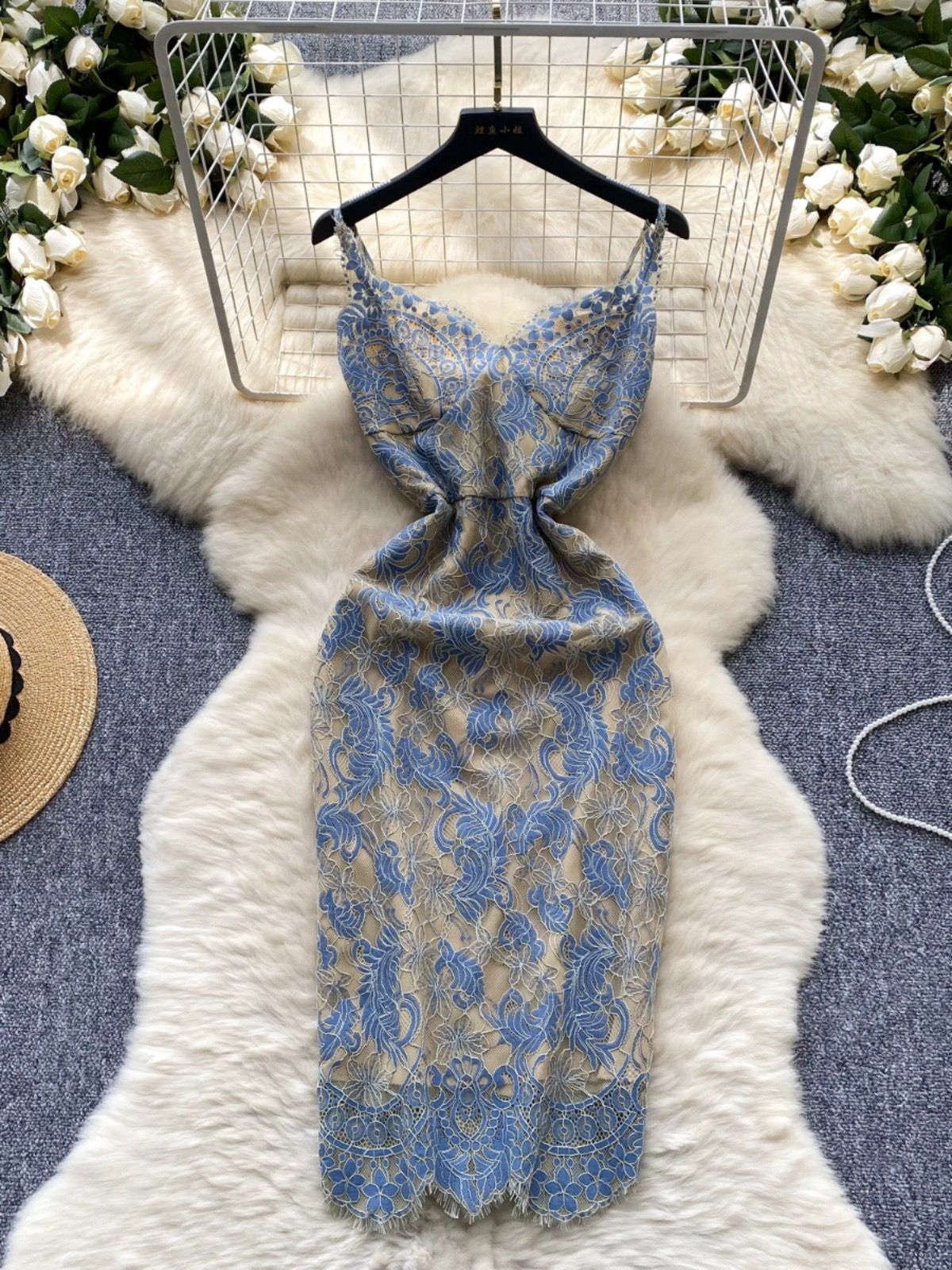 Follow back lace dress FBC278 image