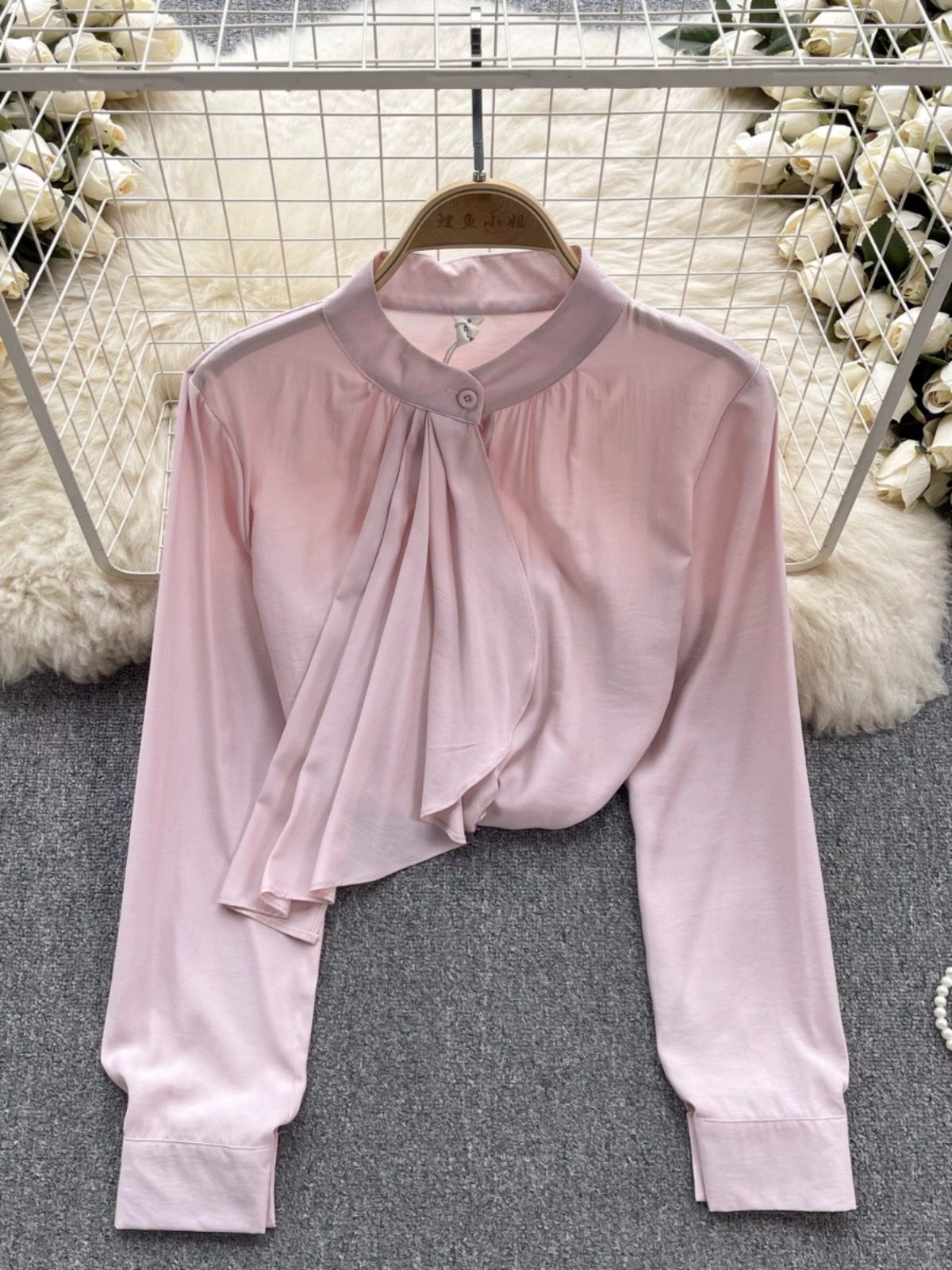 Heart on the line blouse BZZ672 image