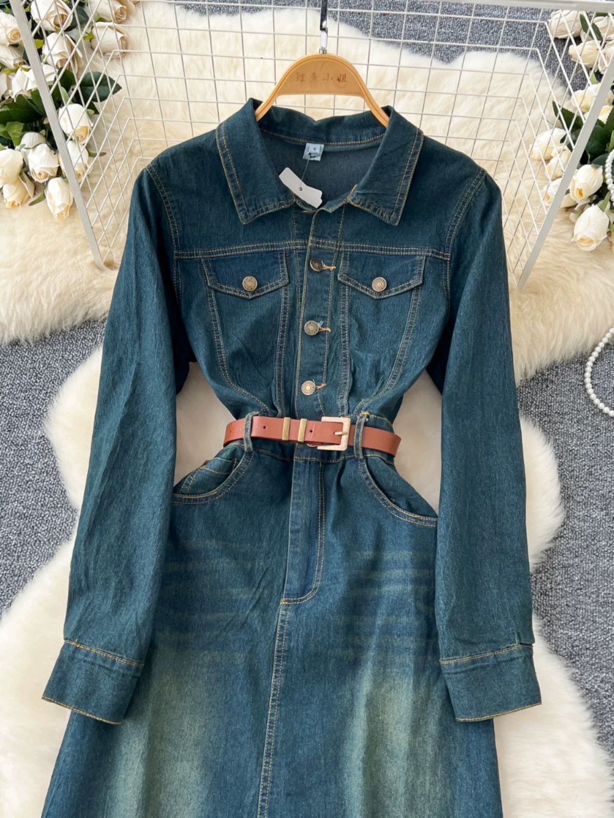 Take a hint denim dress & belt DD167 image