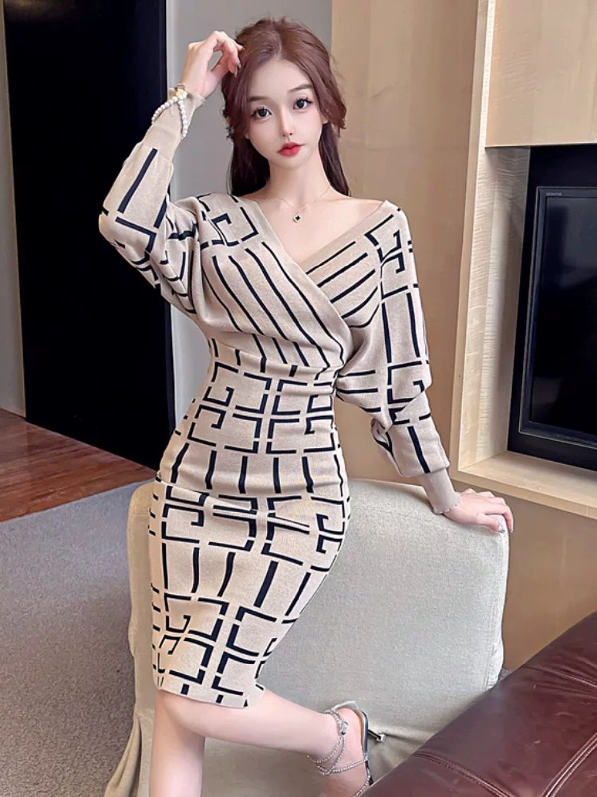 Back again Alexis sweater dress BBZZ2997 image