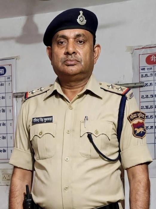 शिवपुरी के दिनारा में यात्री बस के कंडक्टर से मारपीट मामले में बदमाशो की उल्टी गिनती शुरू, थानाप्रभारी ने कहा जुलूस समेत होगी सख्त कार्यवाही