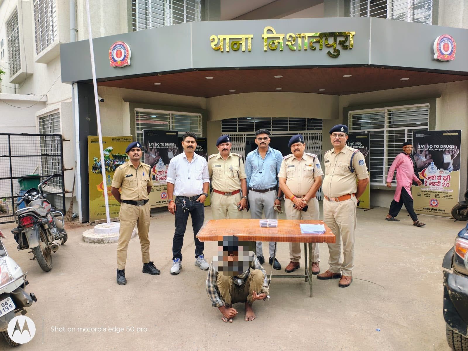 निशातपुरा पुलिस की बड़ी कार्यवाही, 12 घंटे में हत्या के आरोपी को किया गिरफ्तार, वारदात में इस्तेमाल पिस्टल बरामद