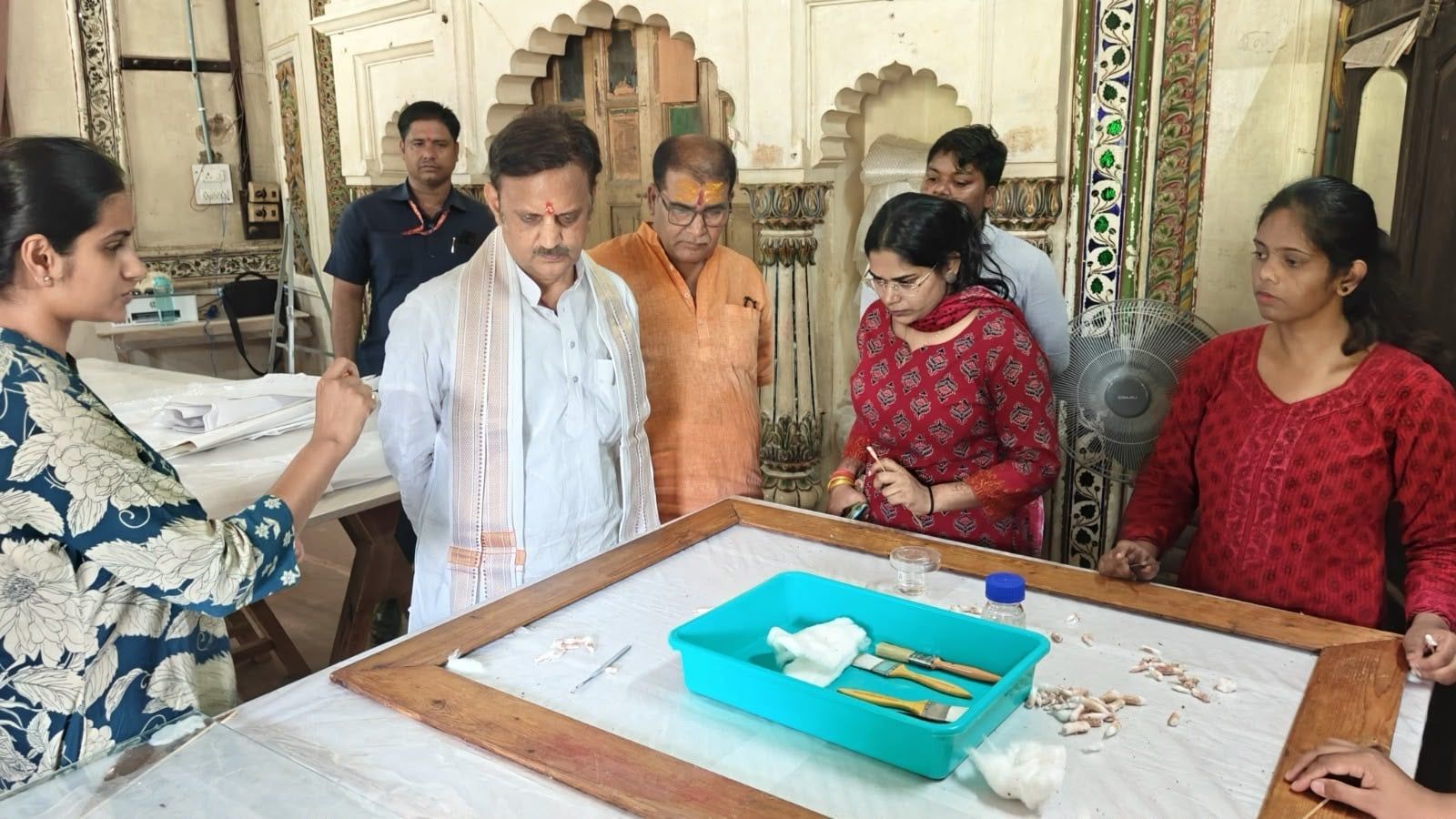 सेवा संकल्प अभियान के तहत उप मुख्यमंत्री शुक्ल ने किया ऐतिहासिक व्यंकट भवन का भ्रमण
