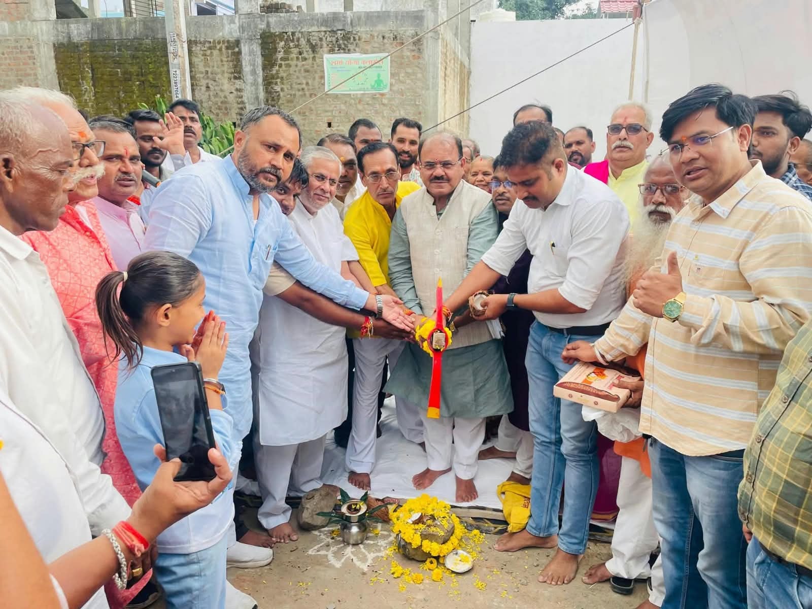 अनंत चतुर्दशी पर विधायक भगवानदास सबनानी ने किए लोकार्पण और भूमि पूजन