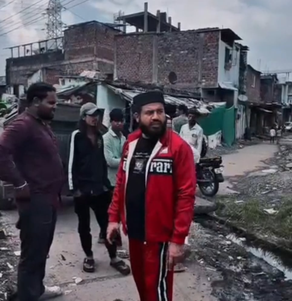 नवाब कॉलोनी में चला सफाई अभियान, गंदगी से मिली रहवासियों को राहत, पार्षद दानिश शब्बीर की पहल पर नगर निगम जोन-17 ने संभाला मोर्चा