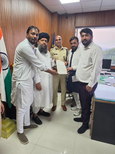 शाही औकाफ की जमीन पर आधी रात की कार्रवाई को लेकर सवाल, डीजीपी और पुलिस कमिश्नर को ज्ञापन