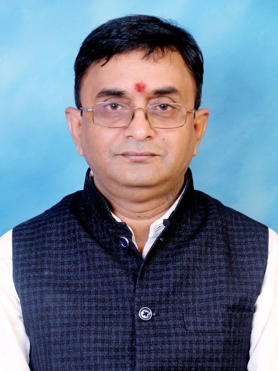 डॉ. श्रीकांत अवस्थी ने पिता स्वर्गीय श्री उदय नारायण अवस्थी जी को किया भावपूर्ण स्मरण