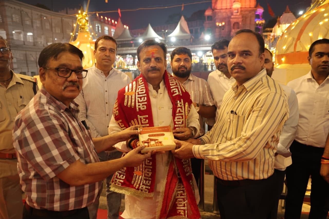 बाबा महाकाल की भक्ति में लीन हुए उप मुख्यमंत्री राजेंद्र शुक्ल, प्रदेश की सुख-समृद्धि और जनकल्याण के लिए की प्रार्थना