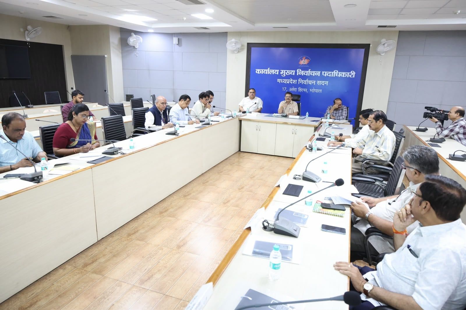 मतदाता सूची में नाम जुड़वाने के लिए प्रदेशभर में विशेष अभियान, फॉर्म-6 से होगा पंजीयन
