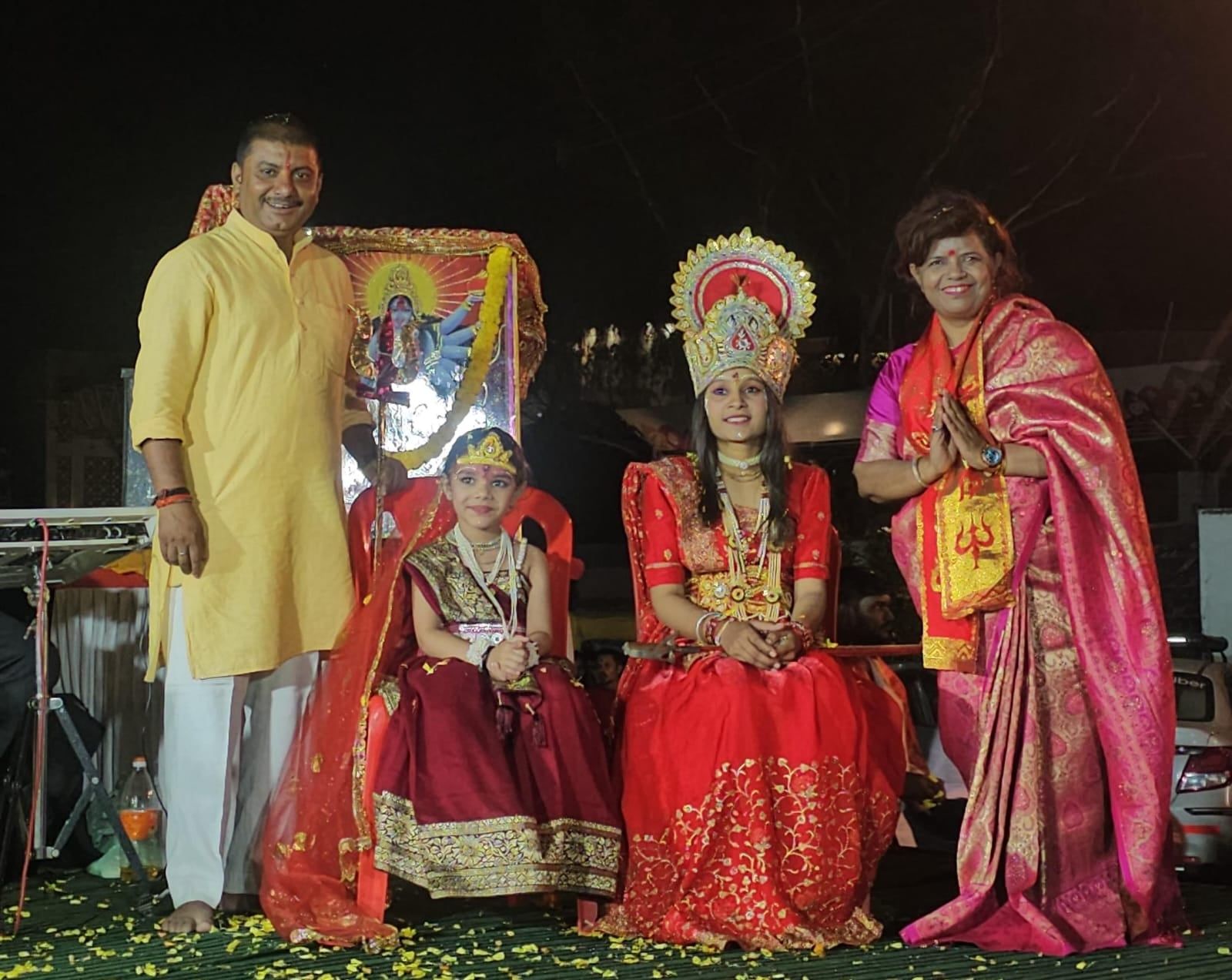 इंद्रपुरी में महाआरती और भजन संध्या से भक्तिमय हुआ माहौल, मंजू गौतम और पार्षद जीत राजपूत हुए शामिल