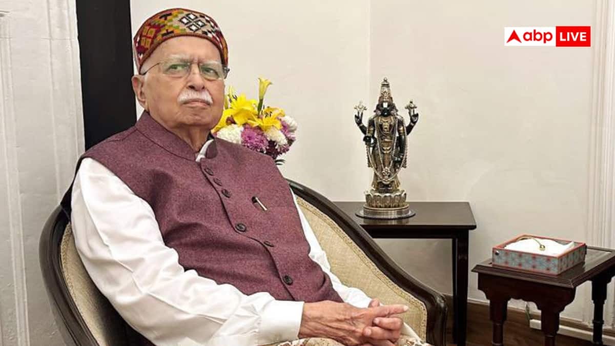 दिल्ली SIR नोटिस की लिस्ट में आडवाणी का भी नाम, चुनाव आयोग ने क्या कहा?