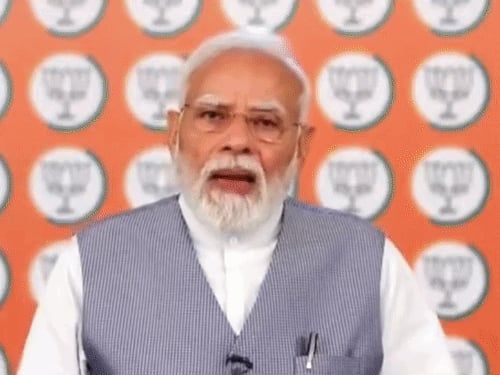 पीएम मोदी बोले- समाज के लिए काम करें:वोटबैंक की राजनीति के लिए नहीं, वाराणसी से वडनगर जा रहे बाइकर्स से बात की