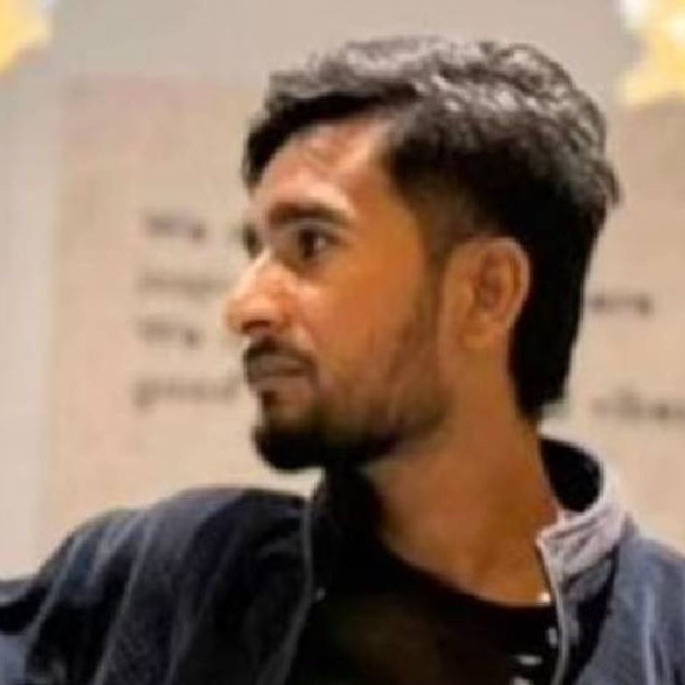 पाकिस्तानी आतंकी नेटवर्क से जुड़ा कर्नाटक का युवक गिरफ्तार:व्हाट्सएप-इंस्टाग्राम पर हथियार तस्करी और बिक्री को लेकर बातचीत का आरोप, यूपी-एमपी के युवक भी संपर्क में