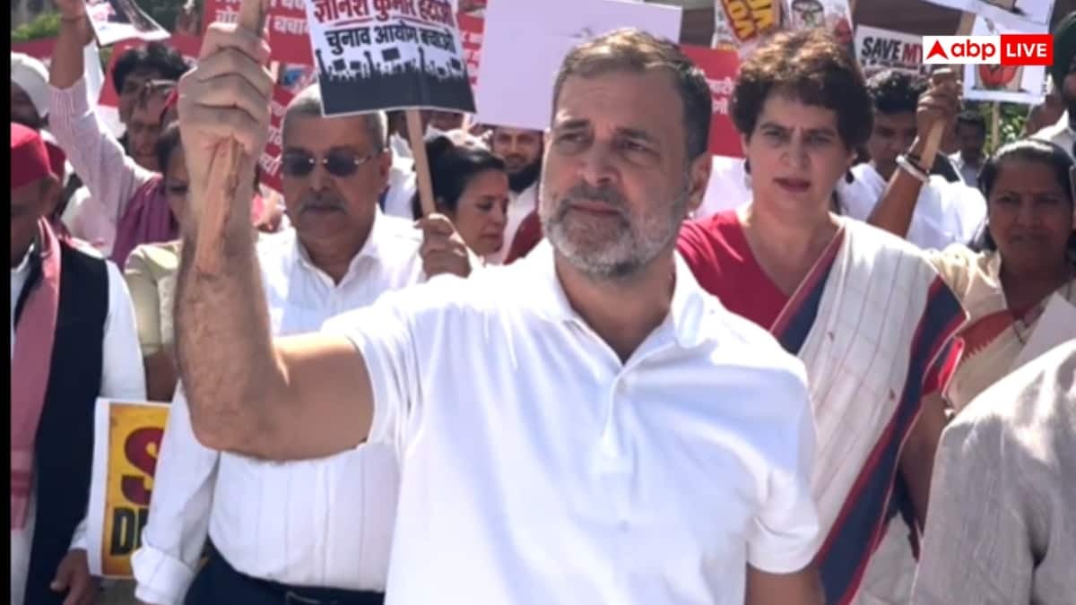 इंडिया गठंधन के प्रदर्शन के बीच बवाल, राहुल गांधी-प्रियंका गांधी धरने पर बैठे