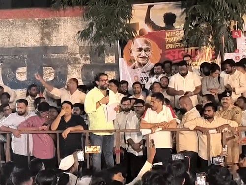 महाराष्ट्र सरकार ने MPSC में सुधार के लिए कमेटी बनाई:तुकाराम मुंढे को सेक्रेटरी बनाया गया; 5 महीनों से सड़क पर प्रदर्शन कर रहे कैंडिडेट्स