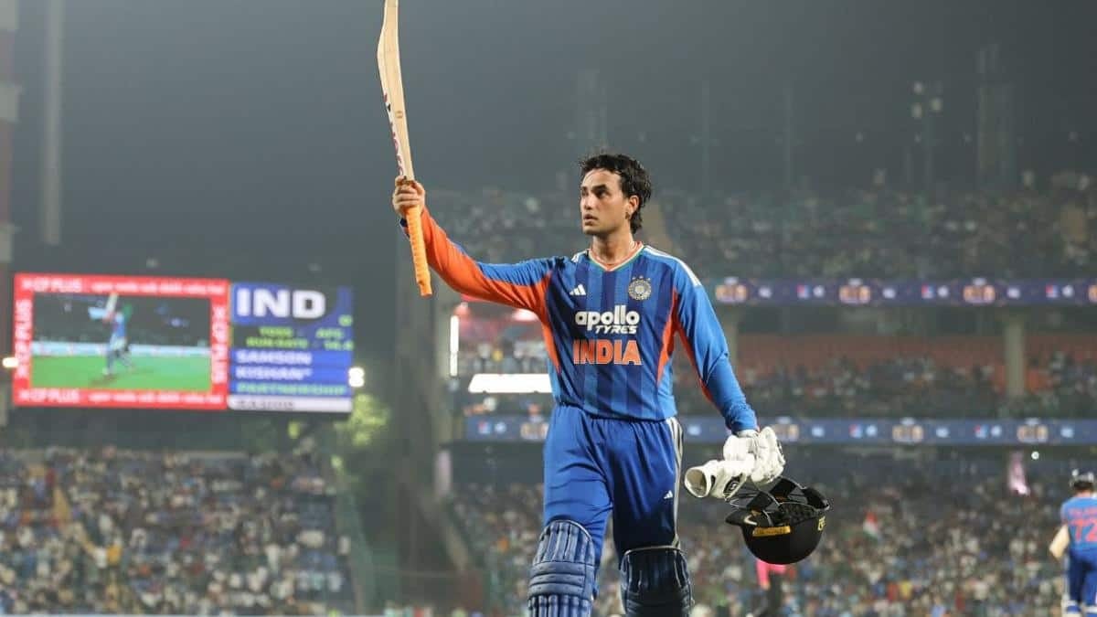 अभिषेक शर्मा ने T20I में बनाया छक्कों का वर्ल्ड रिकॉर्ड, दुनिया में ऐसे करने वाले पहले बल्लेबाज