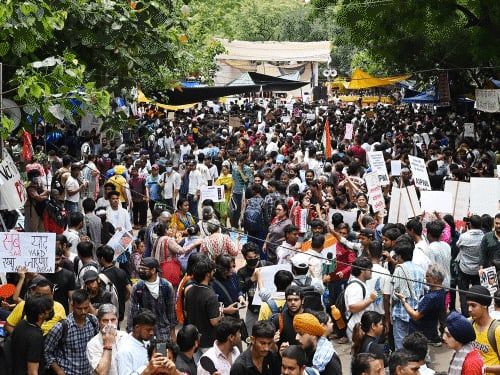 दिल्ली में जंतर-मंतर पर प्रदर्शन नहीं हो सकेगा:कॉकरोच पार्टी ने यहां 36 दिन तक धरना दिया था; सरकार ने अब 3 नई जगहें बताईं