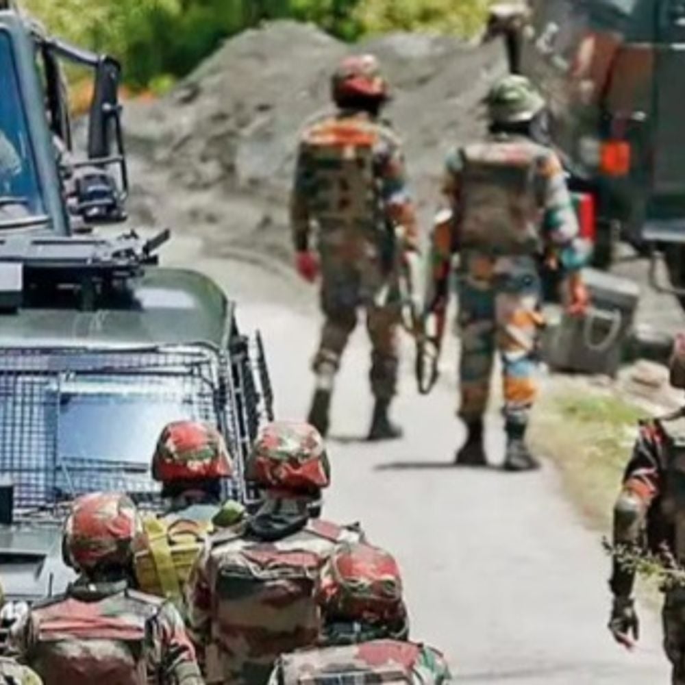 जम्मू-कश्मीर के पुंछ में बॉर्डर के पास धमाका:कई लोगों के घायल होने की खबर, नियंत्रण रेखा पर सुरक्षा बढ़ाई गई