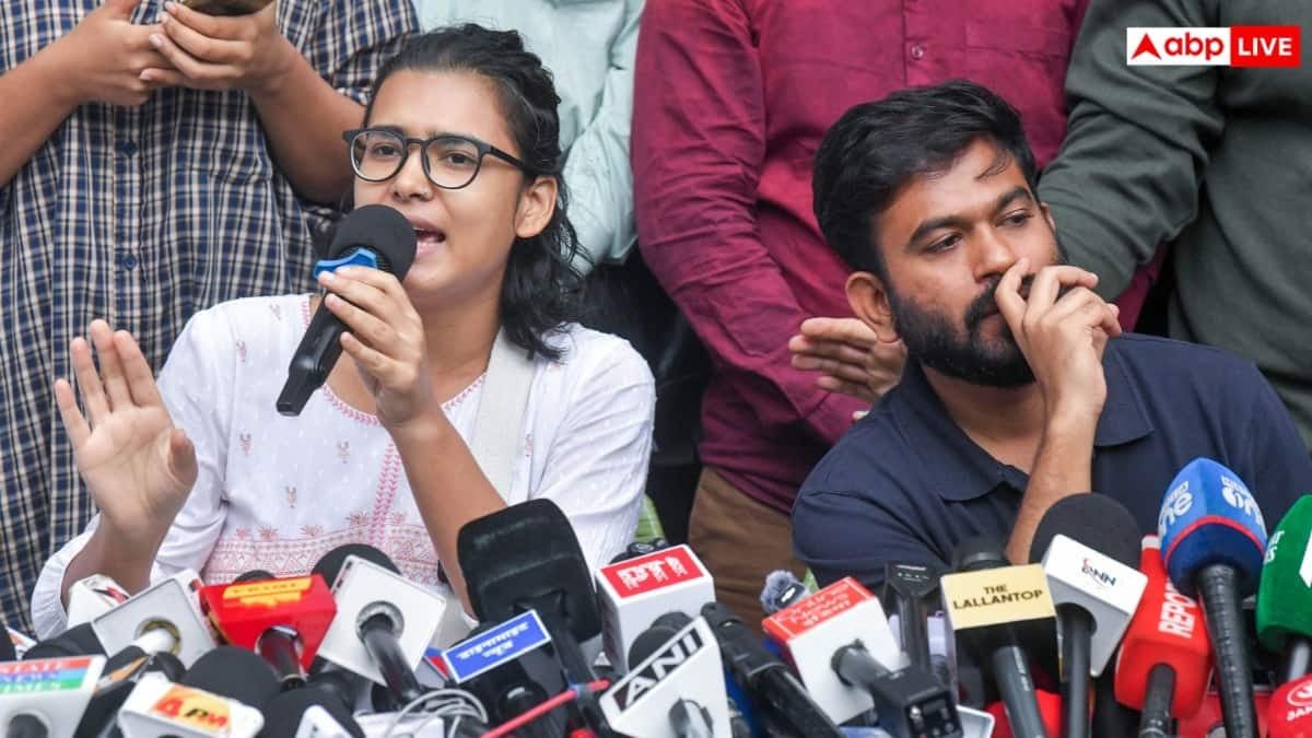 नेहा बोरा आधी रात हिरासत से छूटीं, पुलिस का अभिजीत दीपके के खिलाफ सख्त एक्शन