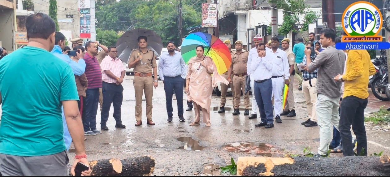 बस्ती में बारिश का कहर जारी