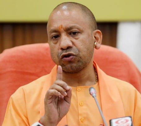 यूपी में अतिवृष्टि से राहत-बचाव तेज , सीएम योगी के निर्देश पर फील्ड में उतरे अफसर