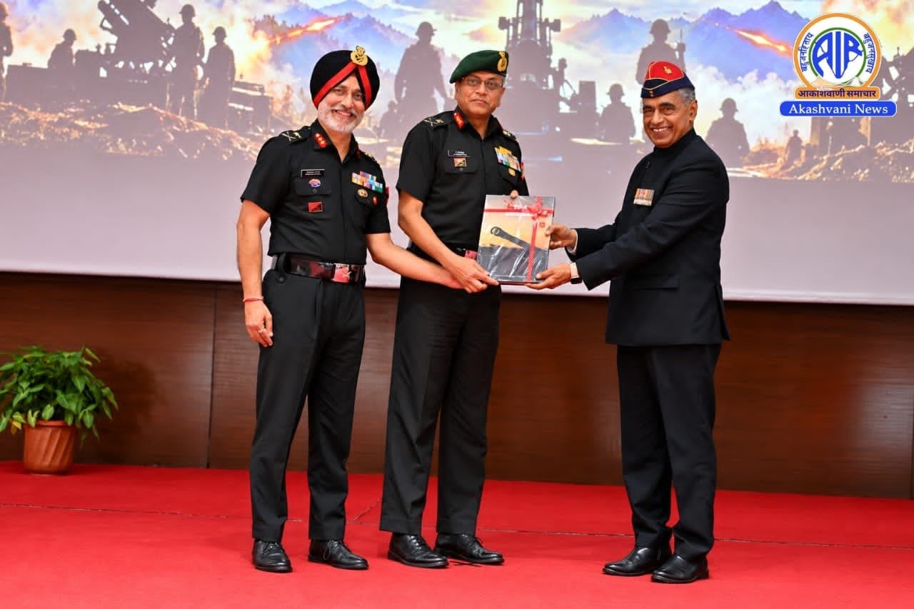 रेजिमेंट ऑफ़ आर्टिलरी ने लखनऊ में 200वां गनर्स डे मनाया