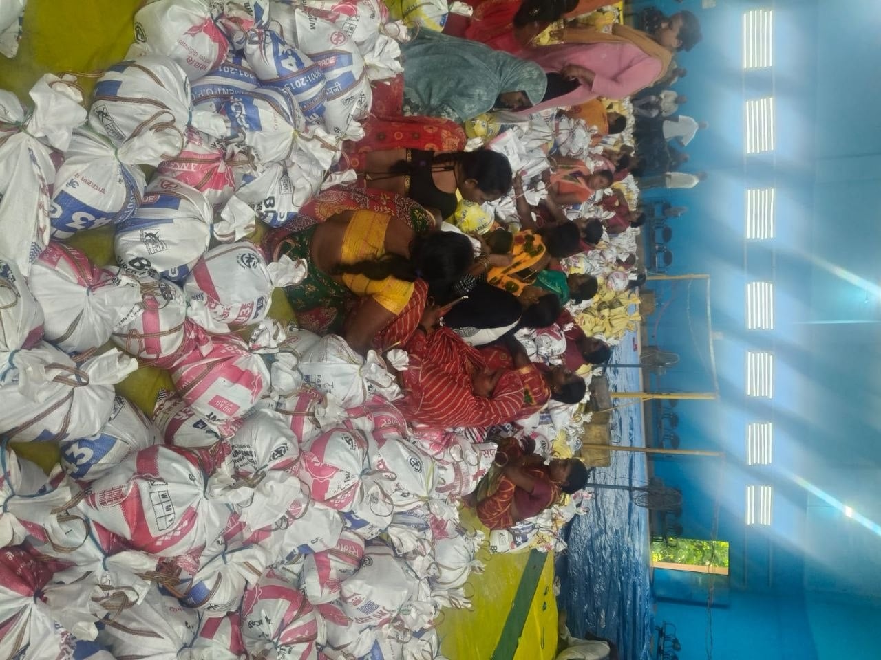 चम्पारण तटबंध दो स्थानों पर क्षतिग्रस्त, निचले इलाकों में फैला पानी