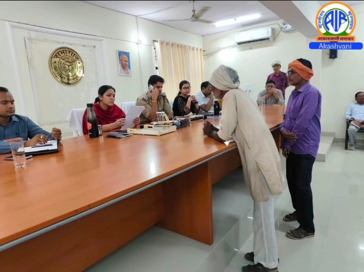 बस्ती समाधान दिवस में एक दर्जन मामलों का समाधान 100 से अधिक शिकायतें