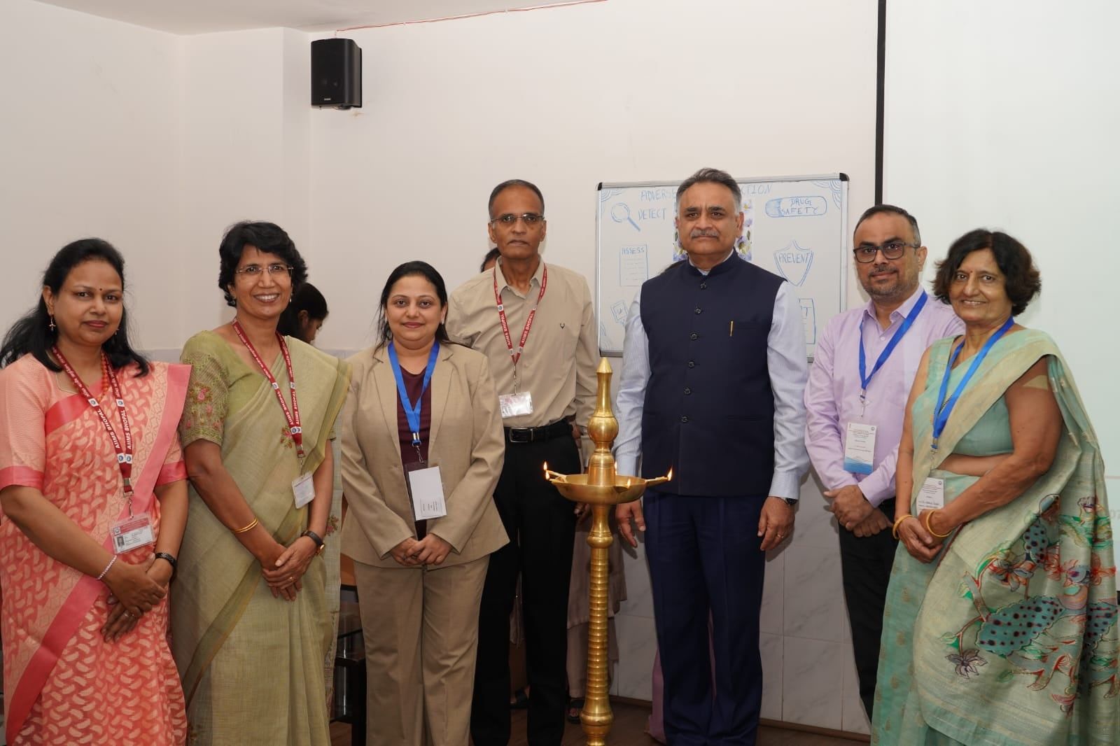 एम्स भोपाल में दवाओं की सुरक्षा पर मंथन: मध्यप्रदेश और छत्तीसगढ़ के विशेषज्ञ जुटे