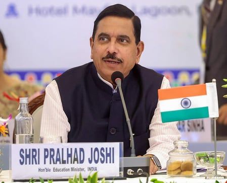 शास्त्रीय भाषाओं के अध्ययन के लिए पांच सेंटर ऑफ एक्सीलेंस को मंजूरी