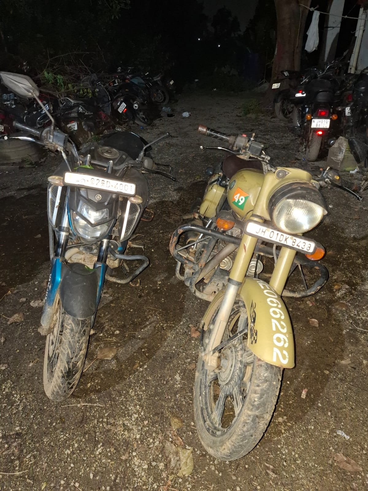 रांची में हथियार और चोरी की बाइक के साथ दो गिरफ्तार