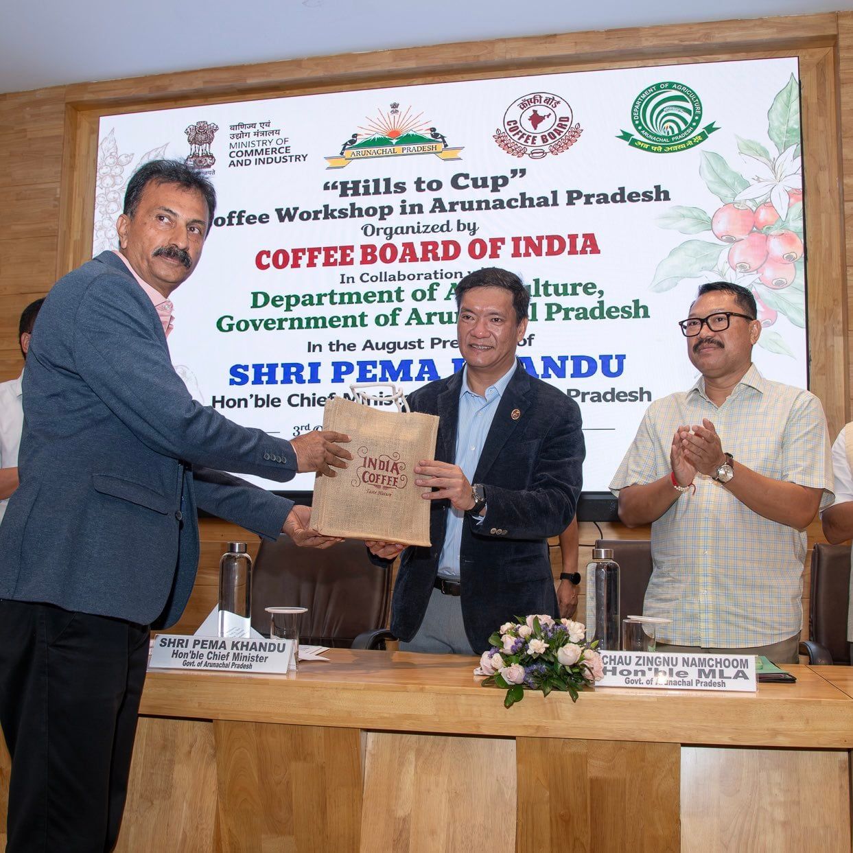 अरुणाचल प्रदेश के मुख्यमंत्री ने कॉफी की खेती को बढ़ाने के लिए समन्वित प्रयासों का आह्वान किया