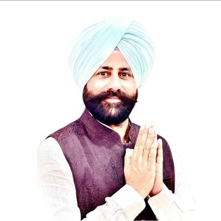 शिक्षकों की कमी का मुद्दा उठाने वाले AAP विधायक को पार्टी ने किया सस्पेंड