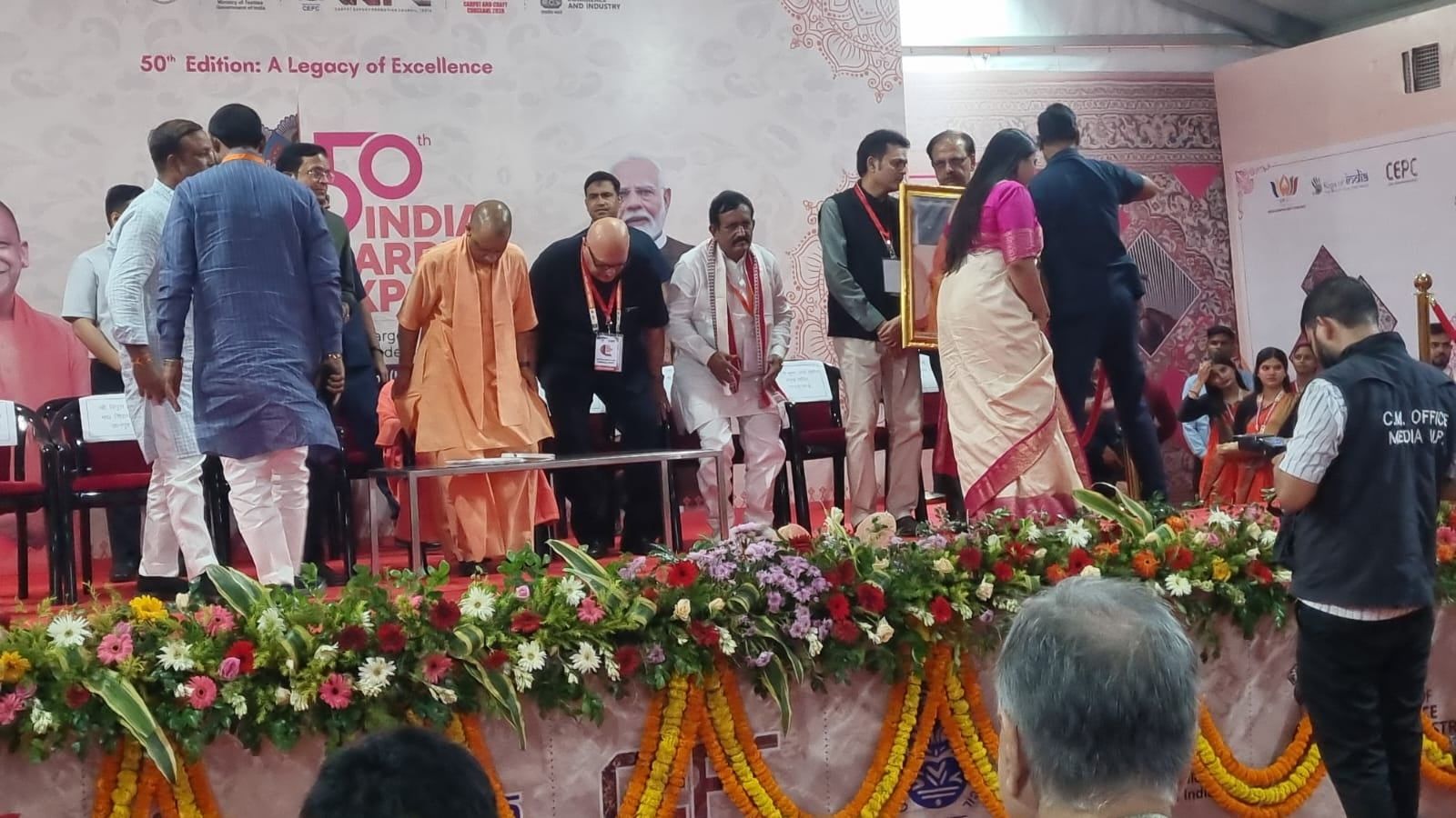 भदोही में कारपेट एक्सपो का 50वां संस्करण बनेगा सिल्क क्लस्टर