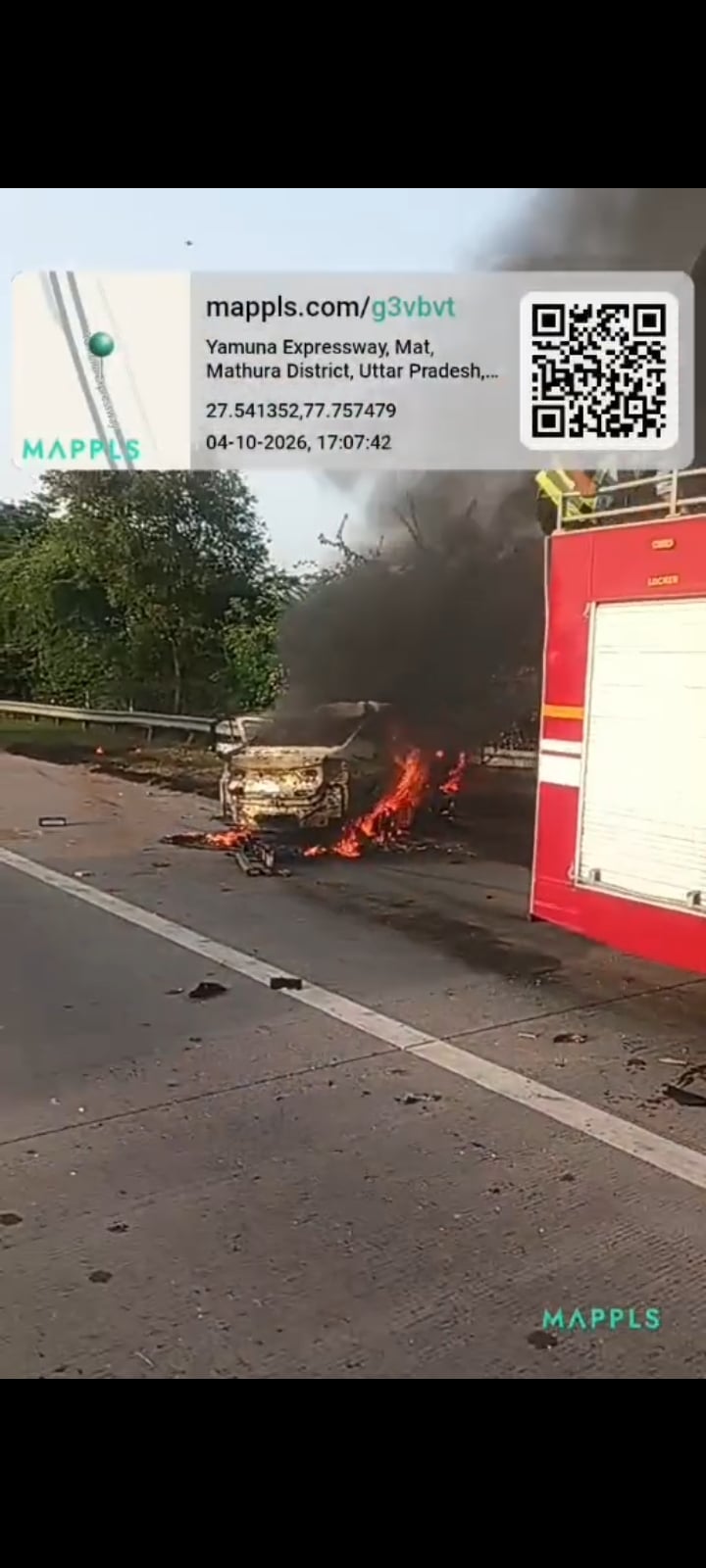 यूपीः मथुरा में यमुना एक्सप्रेसवे पर भीषण हादसा, कार में आग लगने से युवक की मौत, 3 घायल
