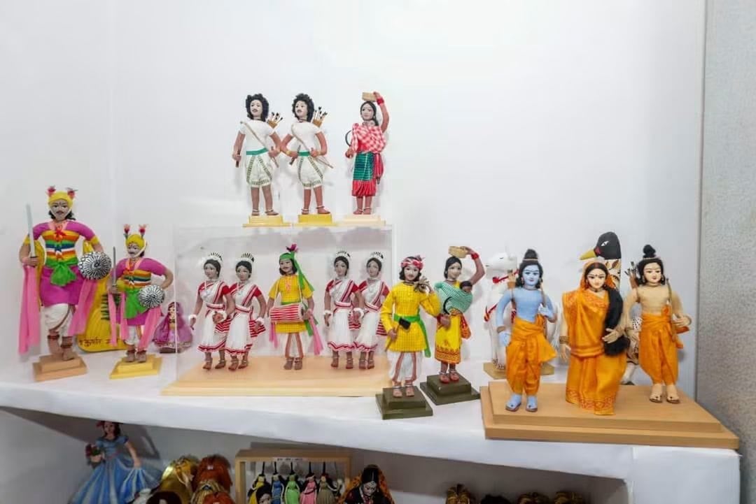 सेवा संकल्प अभियान के तहत केंद्रीय मंत्री अन्नपूर्णा देवी ने महिला स्वयं सहायता समूह और वृद्धाश्रम का किया दौरा