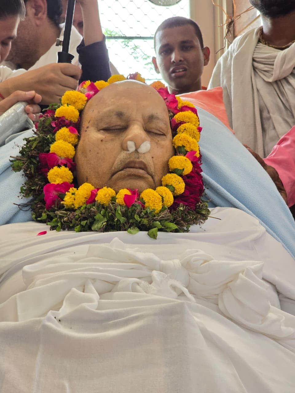 यूपी: पद्मश्री संत रमेश बाबा ब्रह्मलीन, बरसाना के मान मंदिर में ली अंतिम सांस
