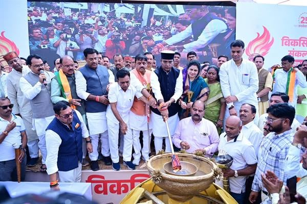मंत्री श्री सारंग भोपाल जिले के विकसित भारत संकल्प सभा के मुख्य कार्यक्रम में हुए शामिल