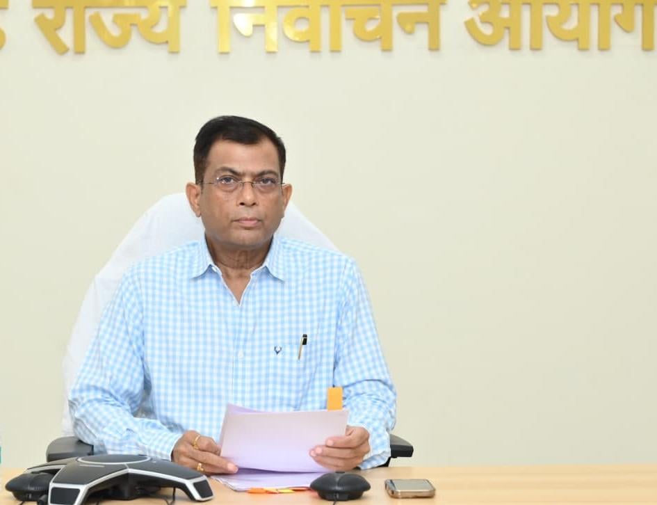 आगामी आम/उप निर्वाचन माह दिसम्बर 2026 की तैयारियों को लेकर निर्वाचन आयुक्त ने ली समीक्षा बैठक