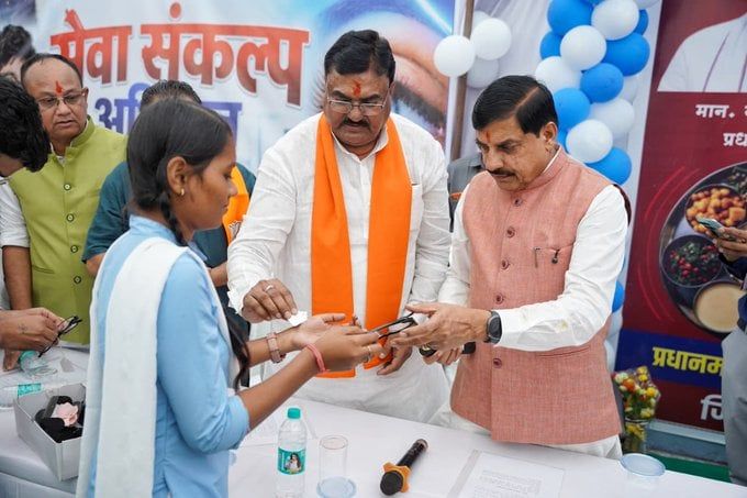 मुख्यमंत्री डॉ यादव ने किया हरदा के शासकीय जिला चिकित्सालय का निरीक्षण