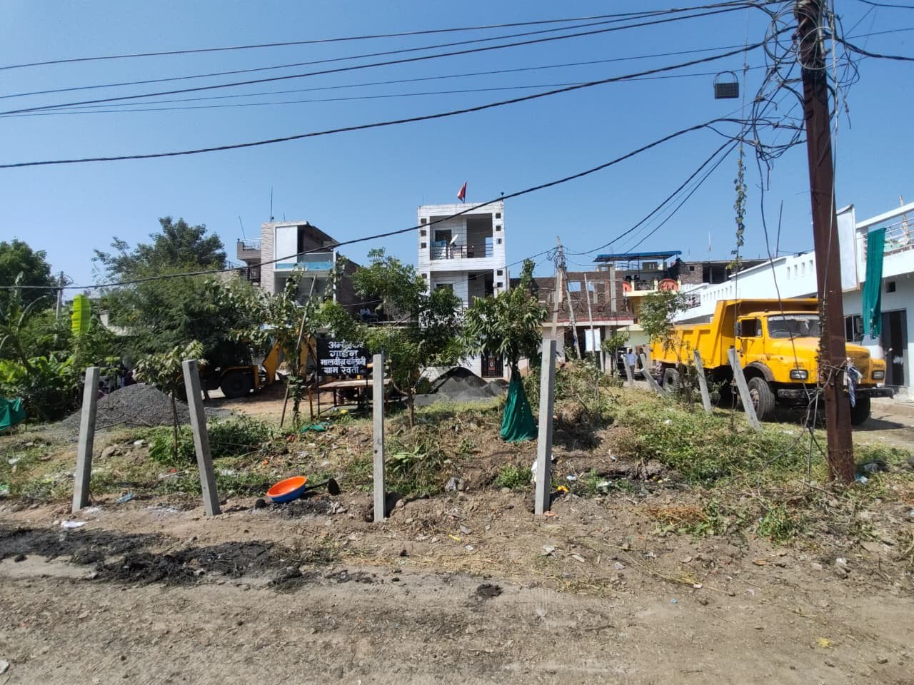 इंदौर- ग्राम बरदरी में शासकीय भूमि से हटाया गया अतिक्रमण