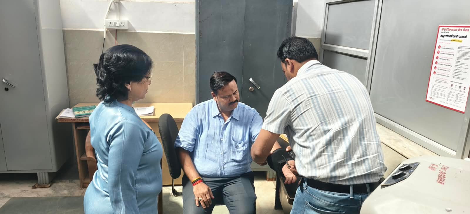 सीहोर- विधायक, कमिश्नर, कलेक्टर, ने ग्रामीणों से किया संवाद, समस्याओं के निराकरण के दिए निर्देश