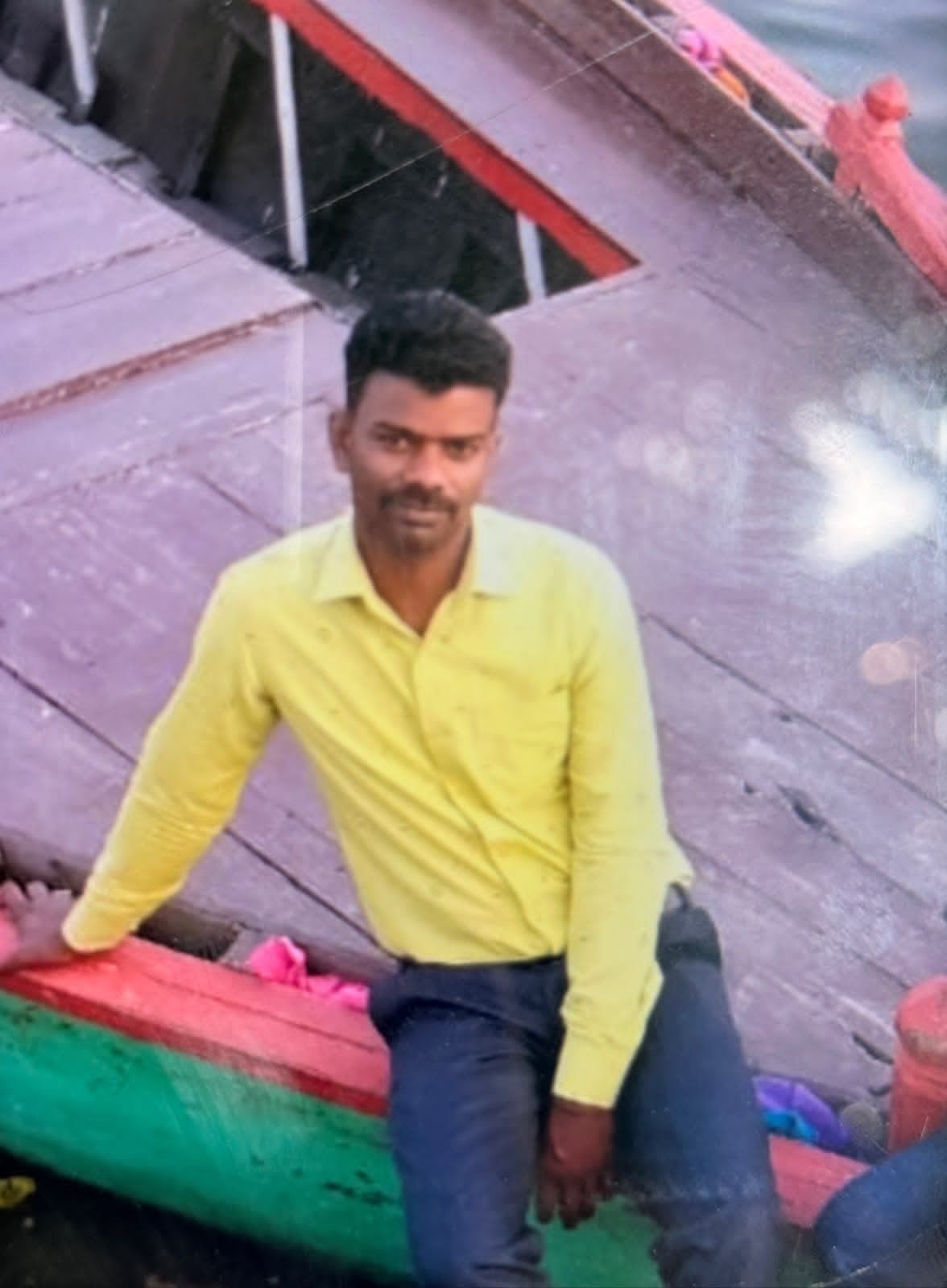 यूपीः गोरखपुर में चाइनीज मांझे से युवक की दर्दनाक मौत, चौकी प्रभारी सस्पेंड, 48 घंटे चलेगा अभियान