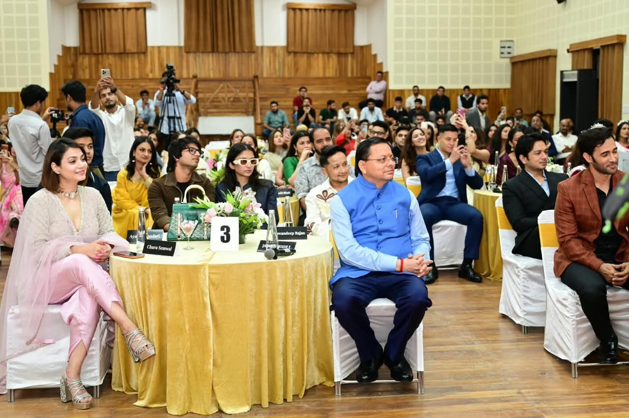 मुख्यमंत्री धामी ने सोशल मीडिया कंटेंट क्रिएटर्स से किया संवाद